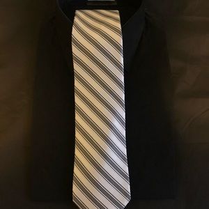EXPRESS 1MX dress shirt w/ FREE tie!